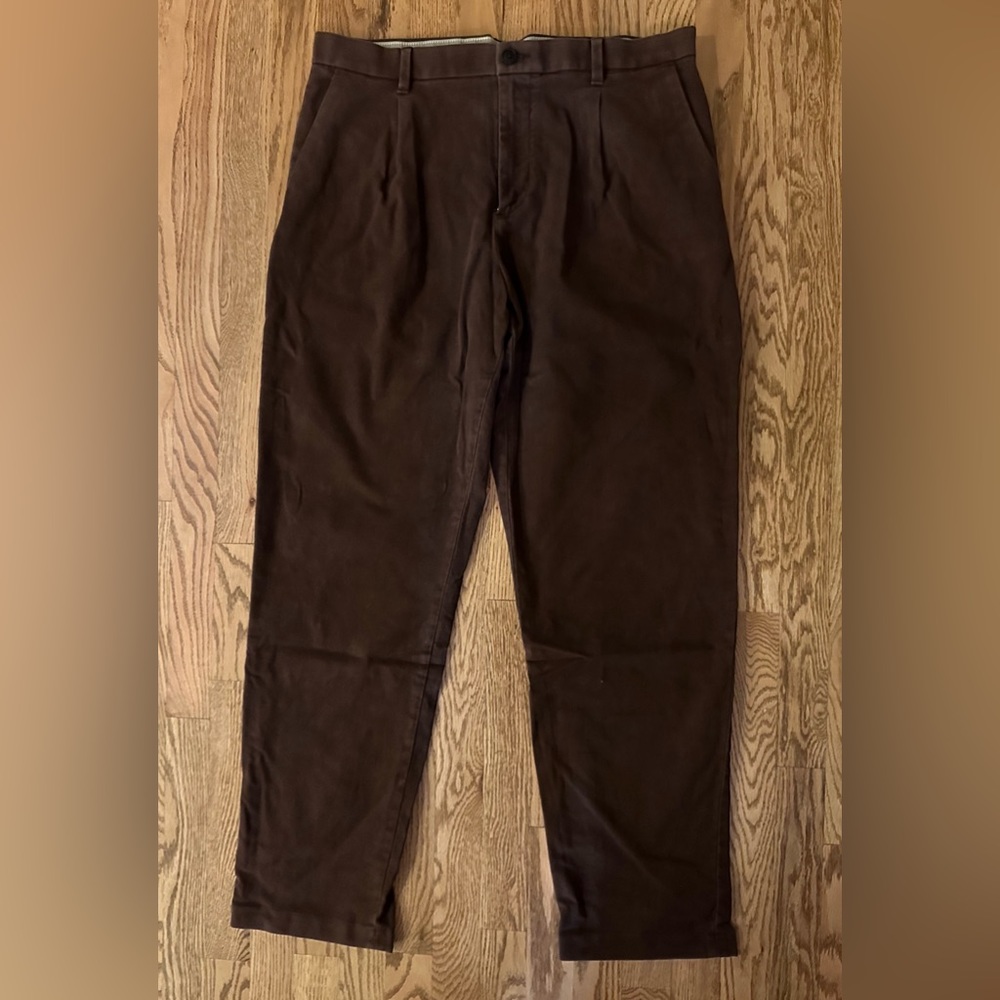 Banana Republic - Organic Cotton Brushed Traveler Chino - Burnt Umber